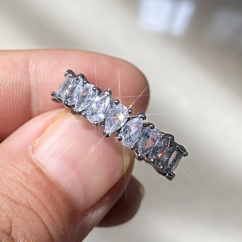 UILZ 2022 Silver Color Water Drop Wedding Rings Band Bling Zircon Stone Bridal Promise Rings Anniversary Ring Trendy Jewelry
UILZ 2022 Silver Color Water Drop Wedding Rings Band Bling Zircon Stone Bridal Promise Rings Anniversary Ring Trendy Jewelry