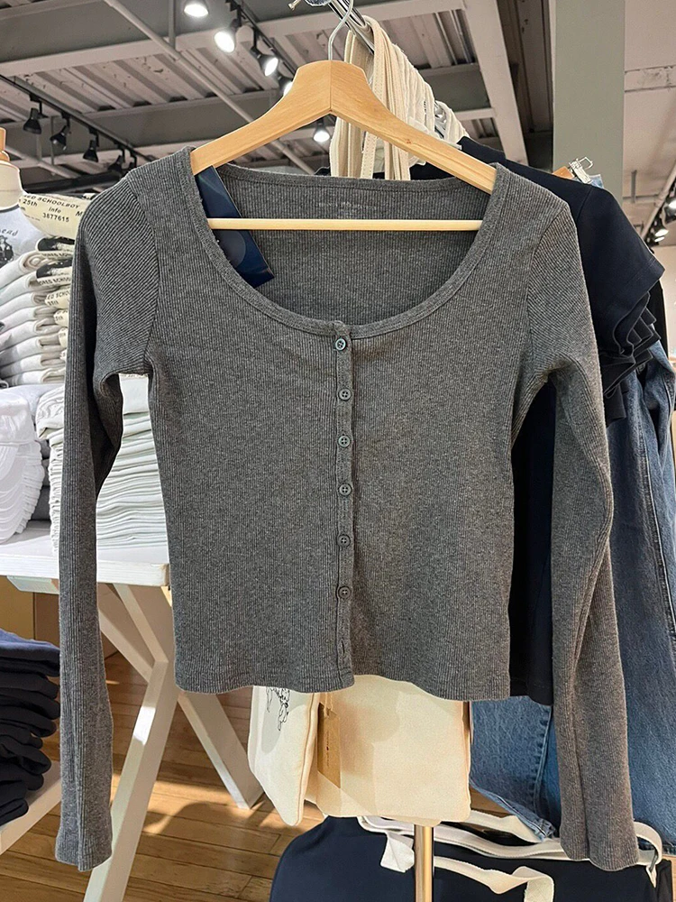Vintage Gray Ribbed Button T-Shirts Women Autumn Sweet Cute Round Neck Slim Long Sleeve Tees Ladies Retro Solid Y2k Tops 2023
Vintage Gray Ribbed Button T-Shirts Women Autumn Sweet Cute Round Neck Slim Long Sleeve Tees Ladies Retro Solid Y2k Tops 2023