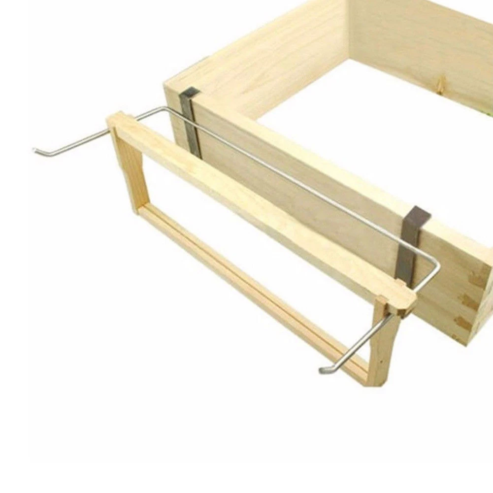 1 Set Beekeeping Frame Holder Stainless Steel Bee Box Bracket Bee Hive Perch Shelf Beekeeper Equipment Box Holder
1 Set Beekeeping Frame Holder Stainless Steel Bee Box Bracket Bee Hive Perch Shelf Beekeeper Equipment Box Holder