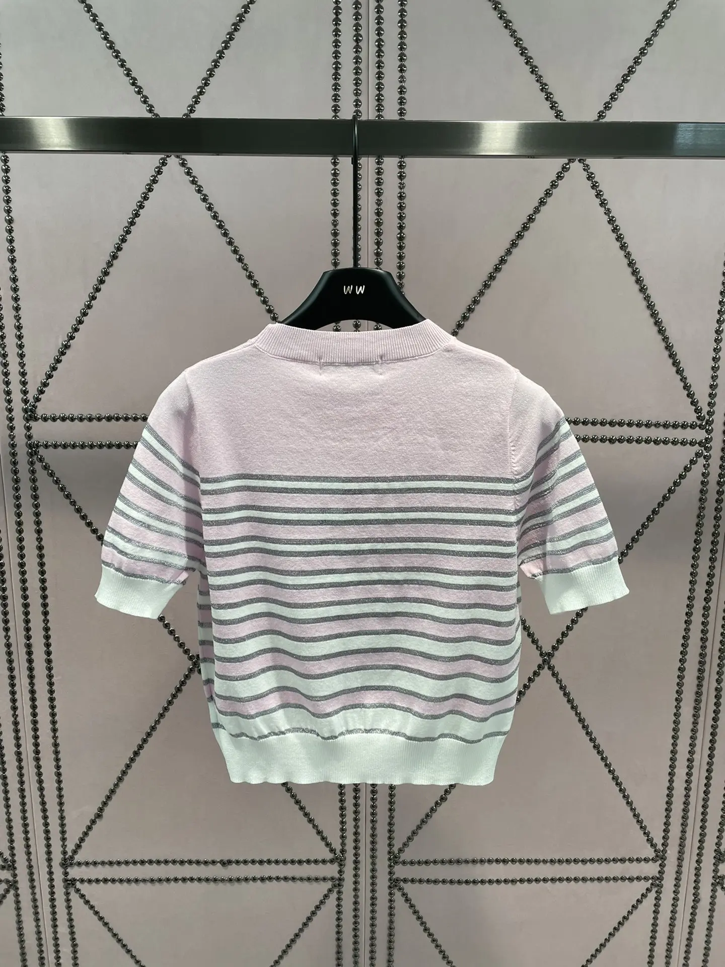 2023 Fashion New Original Design High-Quality Women's Summer Casual Knitted Striped Letter Crewneck T-shirt Pink 8001
2023 Fashion New Original Design High-Quality Women's Summer Casual Knitted Striped Letter Crewneck T-shirt Pink 8001