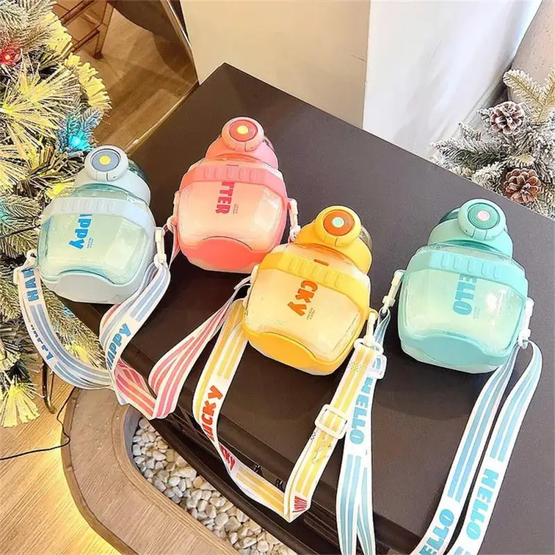 Plastic Straw Cups Adjustable And Convenient Strap Sealed Silicone Rubber Ring Kids Water Sippy Cup High Temperature Resistance
Plastic Straw Cups Adjustable And Convenient Strap Sealed Silicone Rubber Ring Kids Water Sippy Cup High Temperature Resistance