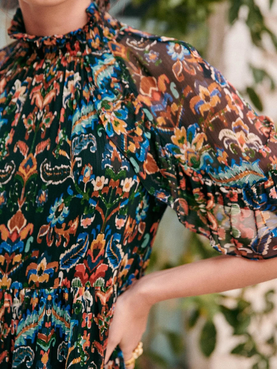 Vintage Ruffles Dress Women Flare Sleeve Stand Up Collar Floral Print Short Dresses 2022 Summer Femme Vintage Casual Mini Robes
Vintage Ruffles Dress Women Flare Sleeve Stand Up Collar Floral Print Short Dresses 2022 Summer Femme Vintage Casual Mini Robes