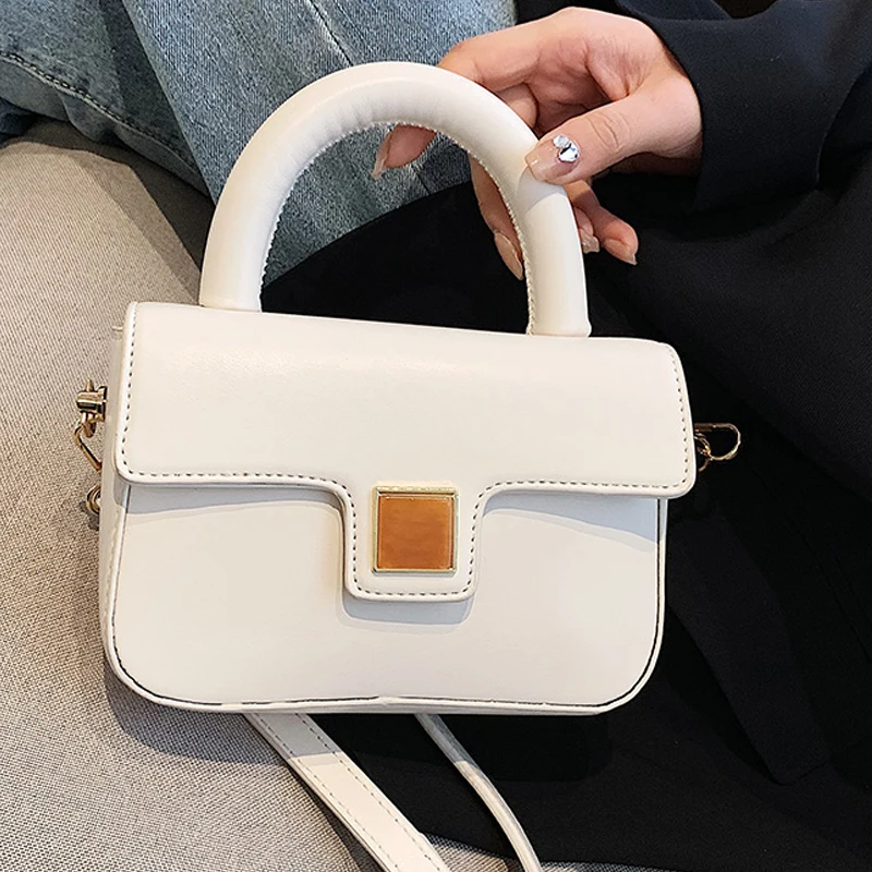 Luxury Designer Lock Small Square Bags Women's Solid Color Simple Messenger Bag 2022 New Small Embroidered Thread Cosmetic Bags
Luxury Designer Lock Small Square Bags Women's Solid Color Simple Messenger Bag 2022 New Small Embroidered Thread Cosmetic Bags