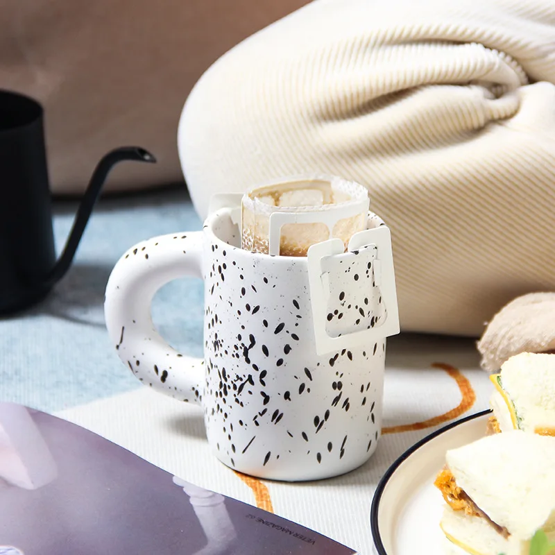 High-end European Ceramic Fat Handle Coffee Mug New Hand-glazed Stained Dirty Cup Hand Pinch Klein Blue Mark Milk Drinkware Gift 
High-end European Ceramic Fat Handle Coffee Mug New Hand-glazed Stained Dirty Cup Hand Pinch Klein Blue Mark Milk Drinkware Gift