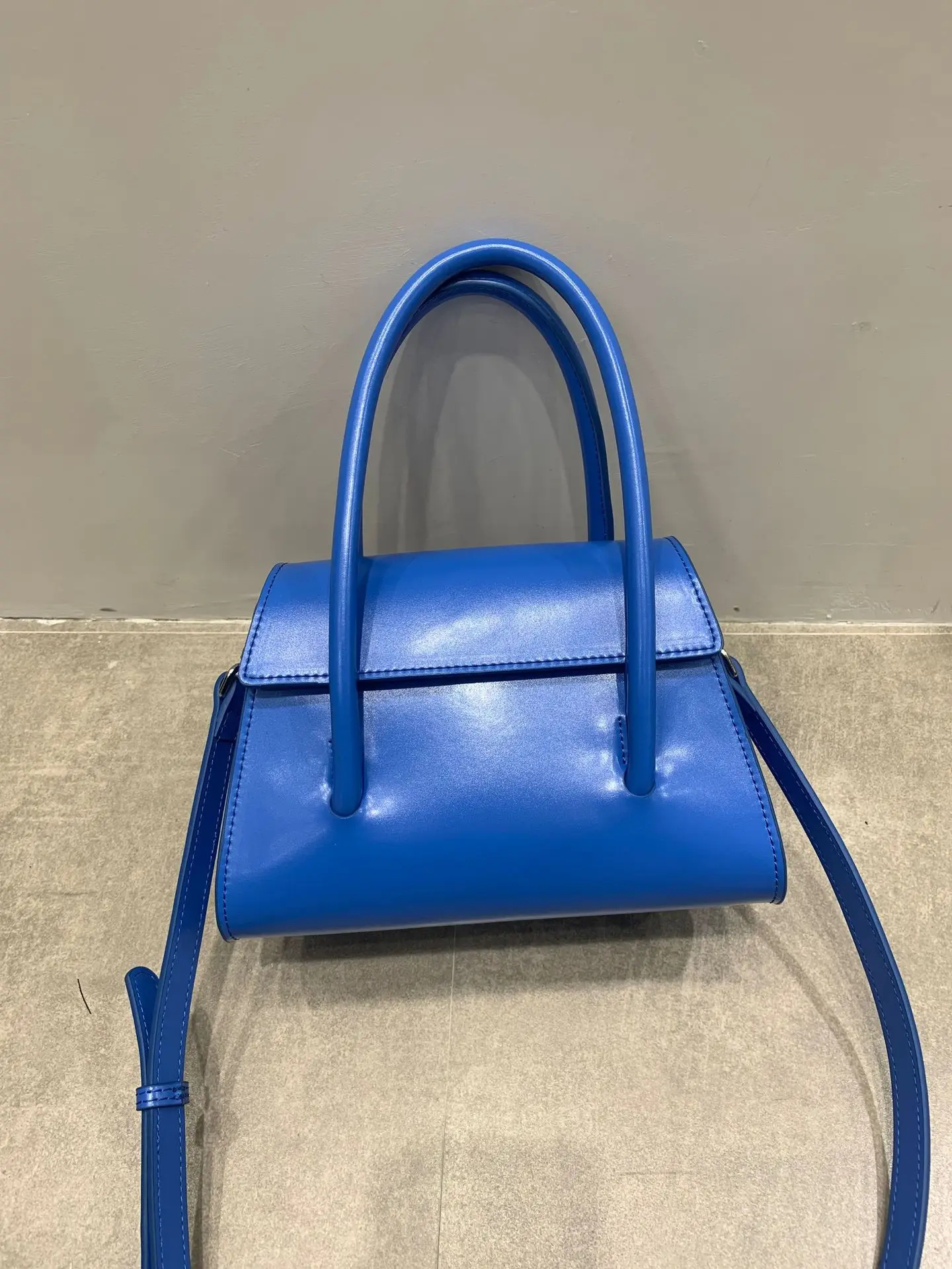 2022 New Design Women's Bag Leather Bag Shoulder Bag Cross Body Bag Hand Bag High Quality
2022 New Design Women's Bag Leather Bag Shoulder Bag Cross Body Bag Hand Bag High Quality