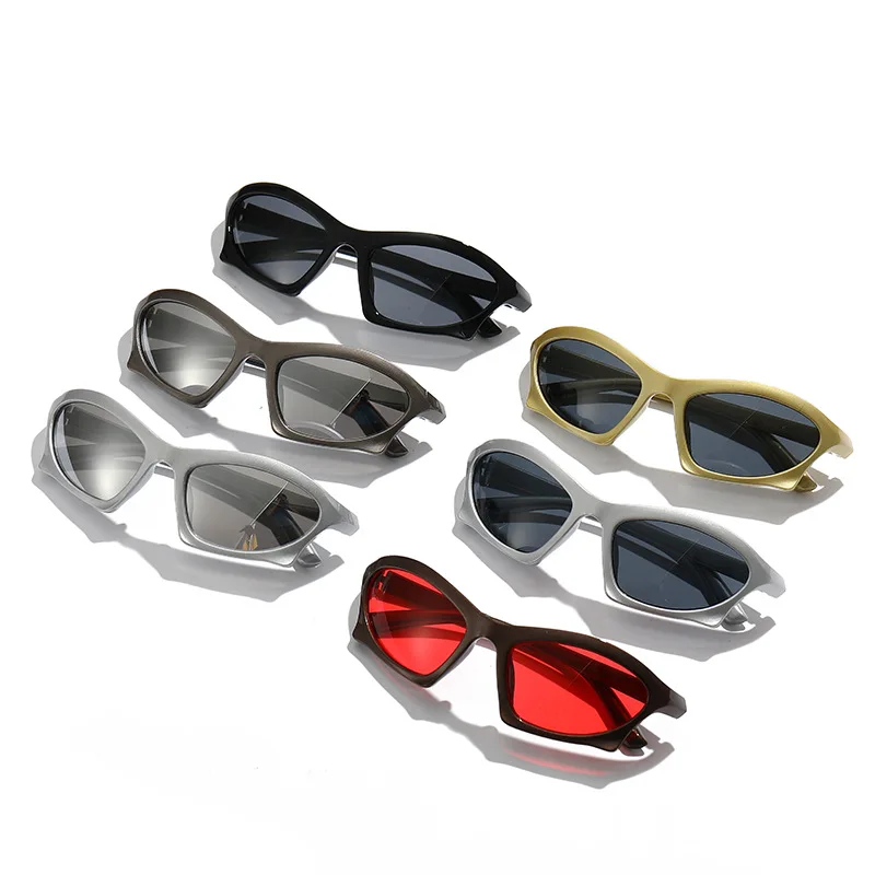 2022 New Modern Retro Geometric Men's and Women's Sunglasses Fashion Street Shooting INS Style Poster Eyewear
2022 New Modern Retro Geometric Men's and Women's Sunglasses Fashion Street Shooting INS Style Poster Eyewear
