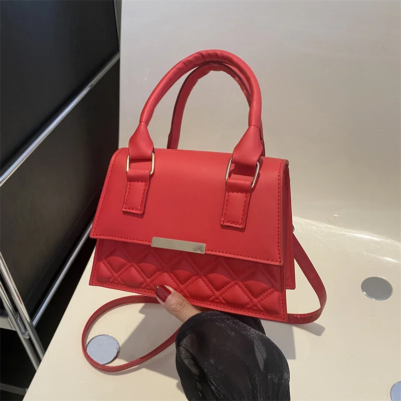 Small Design Handbag Embroidered 2023 New Korean Versatile Casual transparent Bag Single Crossbody Women's leather jelly purse
Small Design Handbag Embroidered 2023 New Korean Versatile Casual transparent Bag Single Crossbody Women's leather jelly purse