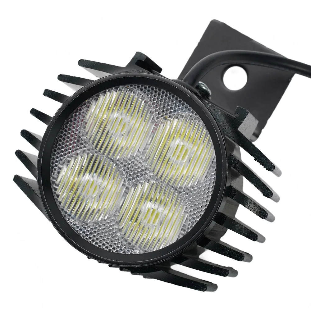 Universal Strong 2 In 1 Horn Headlight Electric Scooter Big Front Light For KUGOO M4 PRO 12-80V For E Bike Scooter Motorcycle
Universal Strong 2 In 1 Horn Headlight Electric Scooter Big Front Light For KUGOO M4 PRO 12-80V For E Bike Scooter Motorcycle