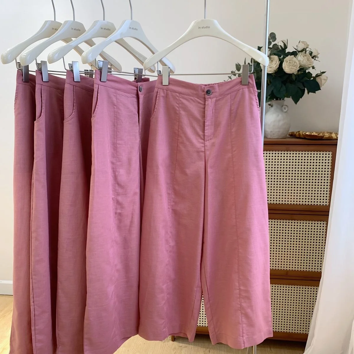 Plain Washed Linen Wide Leg Pants Pink Blue Loose Casual 2022 Spring And Summer New Women Pants
Plain Washed Linen Wide Leg Pants Pink Blue Loose Casual 2022 Spring And Summer New Women Pants