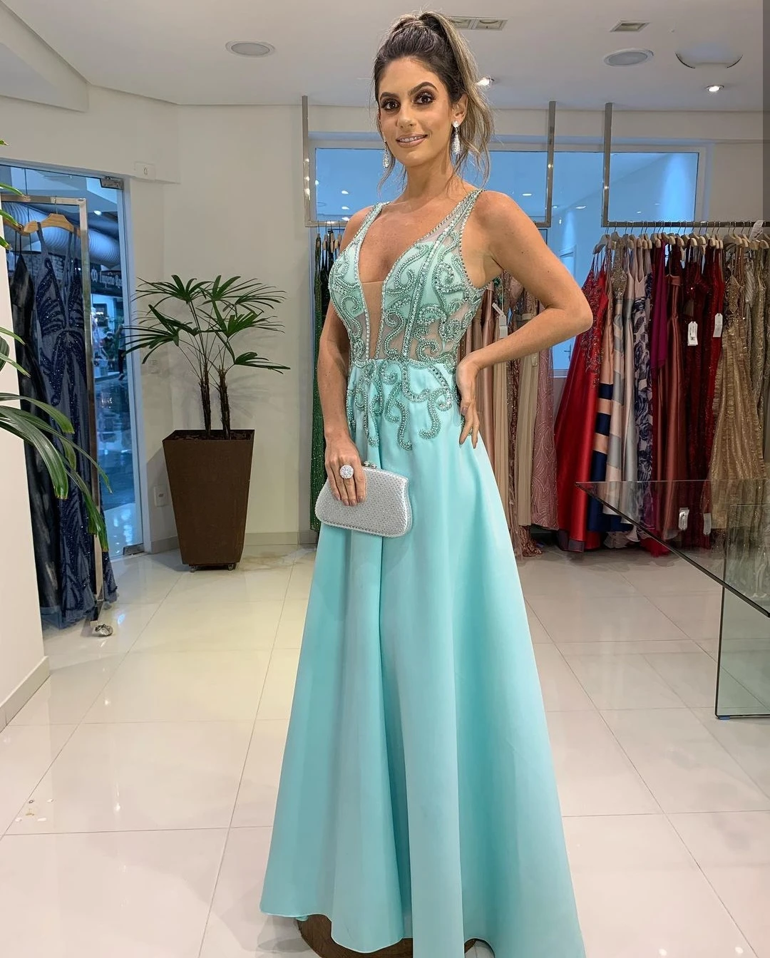 2022 Evening Dress Mint Green Crystal Beaded Spaghetti Straps Backless Satin Prom Formal Gowns Robe De Soiree Vestidos Longo
2022 Evening Dress Mint Green Crystal Beaded Spaghetti Straps Backless Satin Prom Formal Gowns Robe De Soiree Vestidos Longo