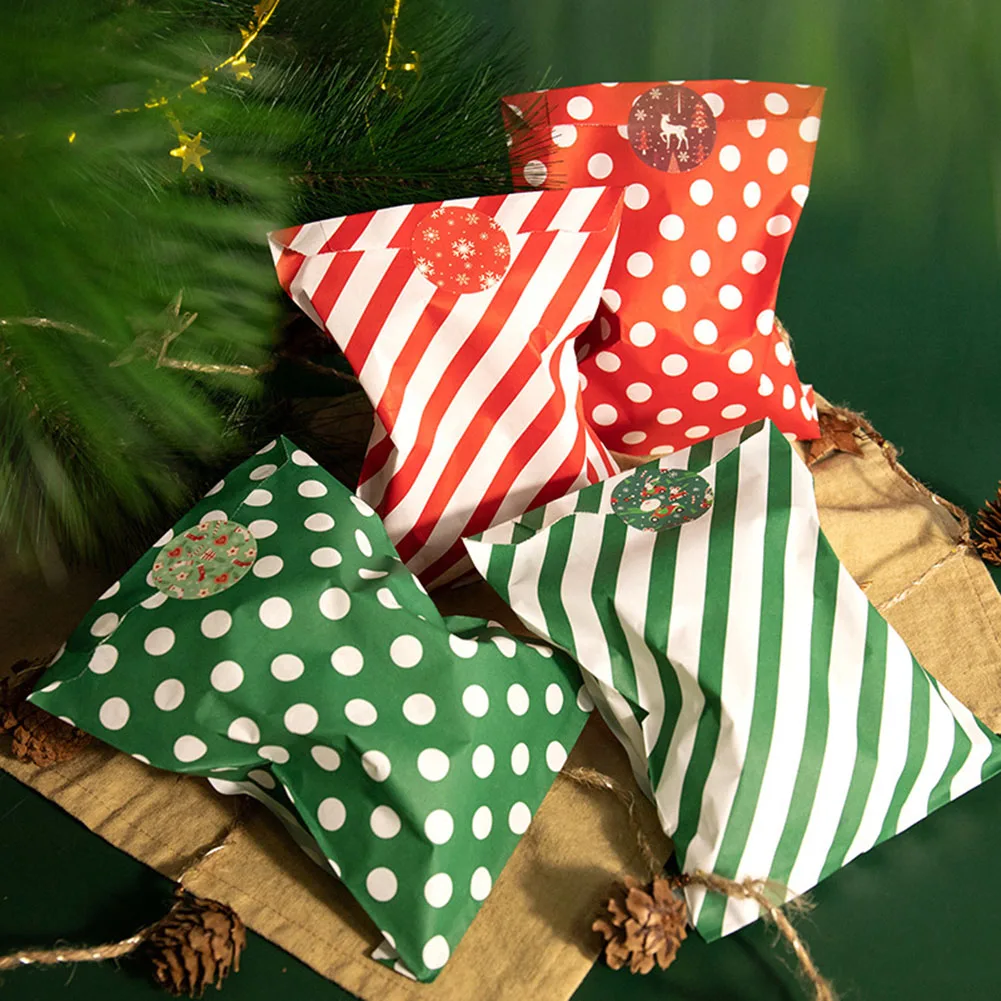 24pcs Christmas Treat Bags High-quality Christmas Paper Bags Gift Bags Wedding Party Red Green Candy Favor Bags With Stickers
24pcs Christmas Treat Bags High-quality Christmas Paper Bags Gift Bags Wedding Party Red Green Candy Favor Bags With Stickers