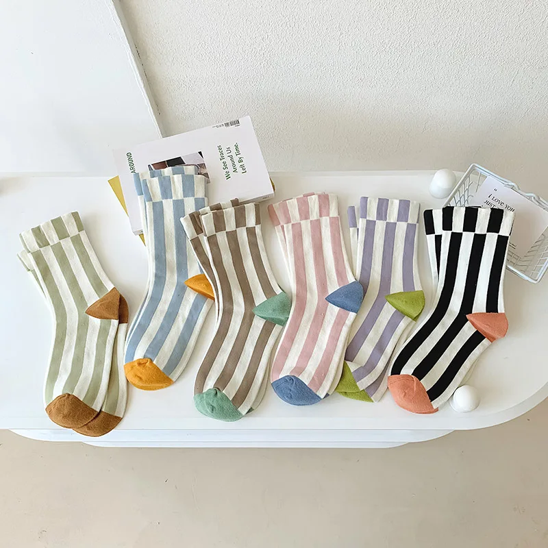 Striped Woman Sock Splicing for Women Socks Fashion Comfortable Casual Middle Tube Sox Absorb Sweat Autumn Winter Calcetines
Striped Woman Sock Splicing for Women Socks Fashion Comfortable Casual Middle Tube Sox Absorb Sweat Autumn Winter Calcetines