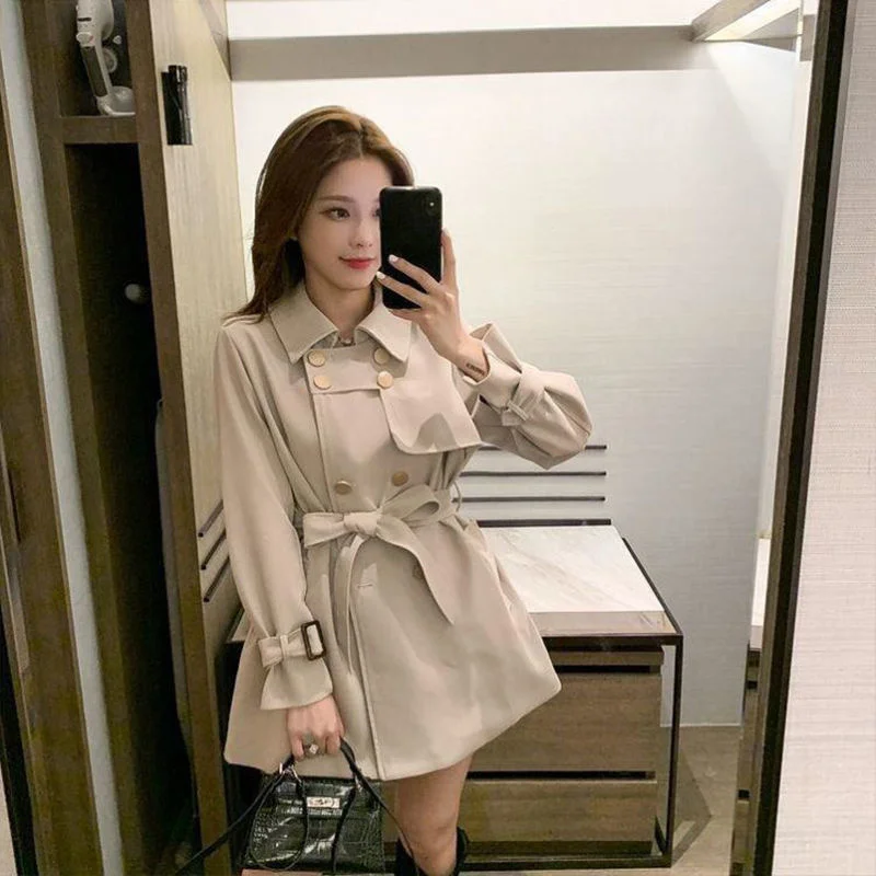 Outerwear Trench Medium Length Korean Windbreaker Women's Spring Autumn Wear New Tie Up Waist Coats England
Outerwear Trench Medium Length Korean Windbreaker Women's Spring Autumn Wear New Tie Up Waist Coats England