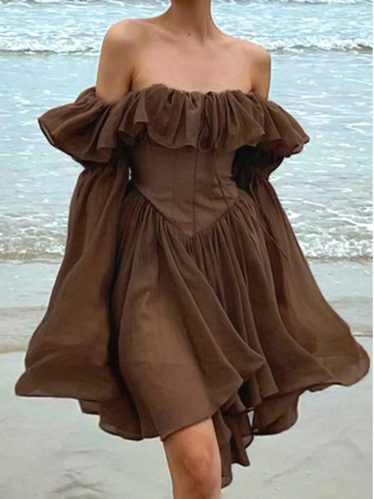 Мини-платье с рюшами и вырезом-лодочкой, Y999
Мини-платье с рюшами и вырезом-лодочкой, Y999