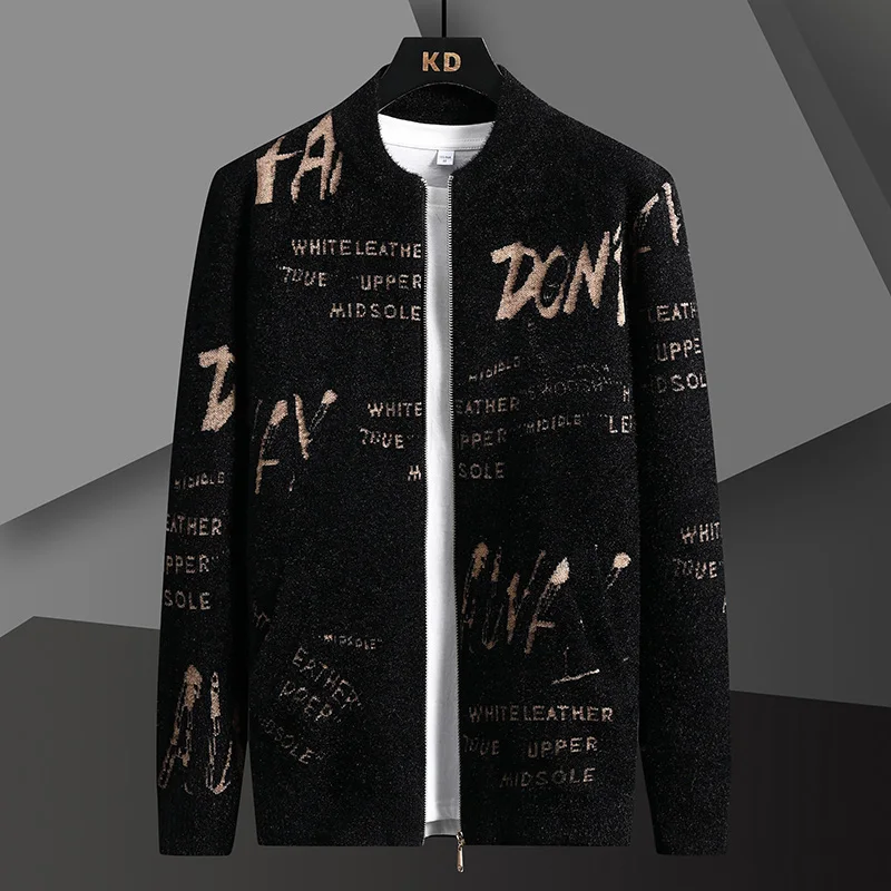 Мужской свитер на молнии, трикотажный кардиган с круглым вырезом и карманами, теплое пальто, новинка в английском стиле, утепленная высококачественная повседневная мужская одежда на осень/зиму 2023
Мужской свитер на молнии, трикотажный кардиган с круглым вырезом и карманами, теплое пальто, новинка в английском стиле, утепленная высококачественная повседневная мужская одежда на осень/зиму 2023