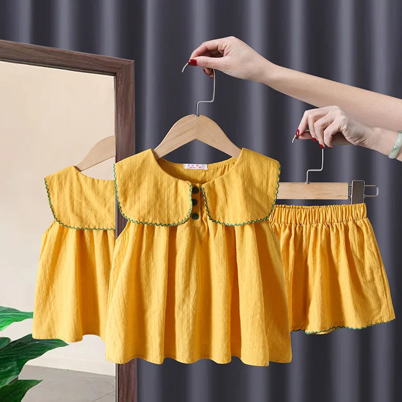 Summer Cute Baby Girls Clothes Sets One Shoulder Ruffles Tops Big Bow Printed Shorts Headband Boutique Kids Clothing Wholesale
Summer Cute Baby Girls Clothes Sets One Shoulder Ruffles Tops Big Bow Printed Shorts Headband Boutique Kids Clothing Wholesale