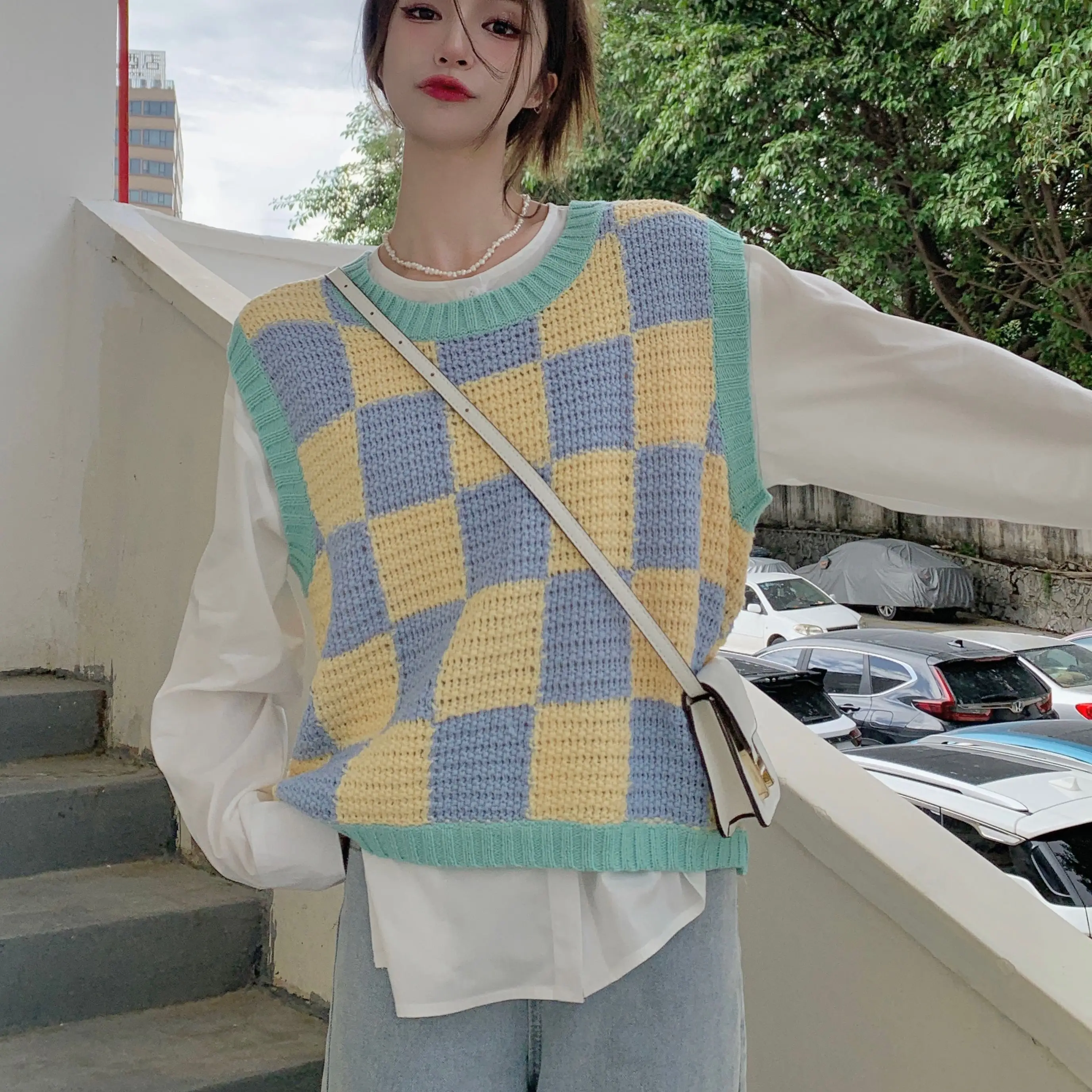 COZOK Japanese Style Cute Plaid Embroidery Knitted Vest Sleeveless Loose Sweater Jacket Autumn Pullover Two-Piece
COZOK Japanese Style Cute Plaid Embroidery Knitted Vest Sleeveless Loose Sweater Jacket Autumn Pullover Two-Piece