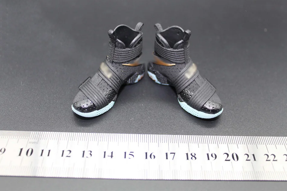 1/6 Soldier Basketball Star LeBron James 10th Generation Black Gold Basketball Shoes Model For 12" Action Figure EB HT Body
1/6 Soldier Basketball Star LeBron James 10th Generation Black Gold Basketball Shoes Model For 12" Action Figure EB HT Body