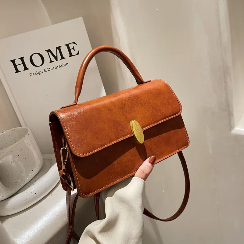 Women's Bag Small Fashion Autumn Winter Retro Portable Small Square Crossbody Bags For Women
Women's Bag Small Fashion Autumn Winter Retro Portable Small Square Crossbody Bags For Women