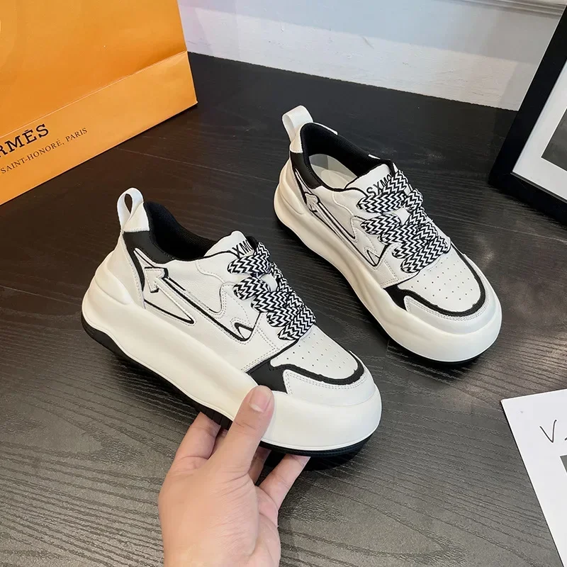 Новинка весна-осень, Белая обувь, женская теплая обувь с подкладкой, модная повседневная спортивная обувь для скейтборда, трендовая обувь
Новинка весна-осень, Белая обувь, женская теплая обувь с подкладкой, модная повседневная спортивная обувь для скейтборда, трендовая обувь