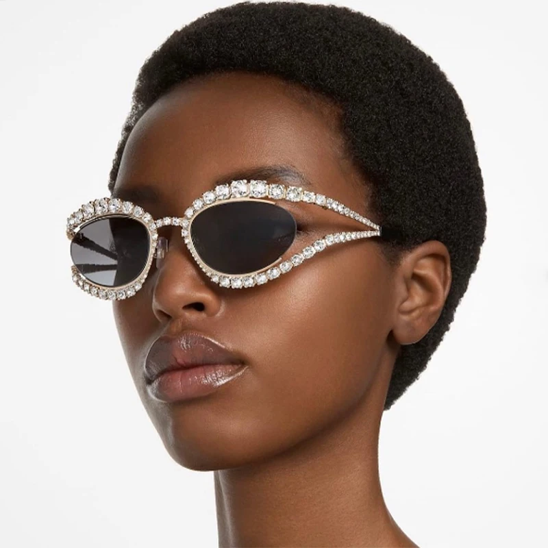 Cat Eye Rhinestone Sunglasses For Women Luxury Designer Colorful Lens Uv Blocking Eyewear Females Outdoor Rimless Fashion Goggle
Cat Eye Rhinestone Sunglasses For Women Luxury Designer Colorful Lens Uv Blocking Eyewear Females Outdoor Rimless Fashion Goggle