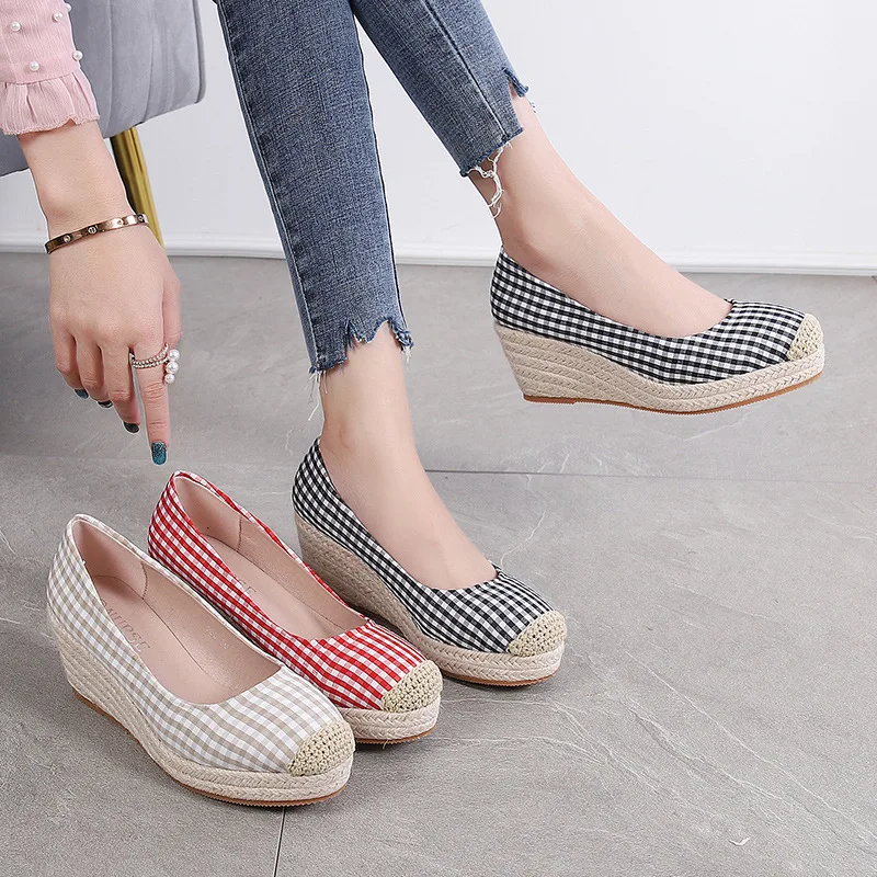 Heels Shoes Women Canvas Fashion Wedges Footwear Spring Summer Casual Women Shoes Plaid Ladies Wedge Heel 7cm
Heels Shoes Women Canvas Fashion Wedges Footwear Spring Summer Casual Women Shoes Plaid Ladies Wedge Heel 7cm