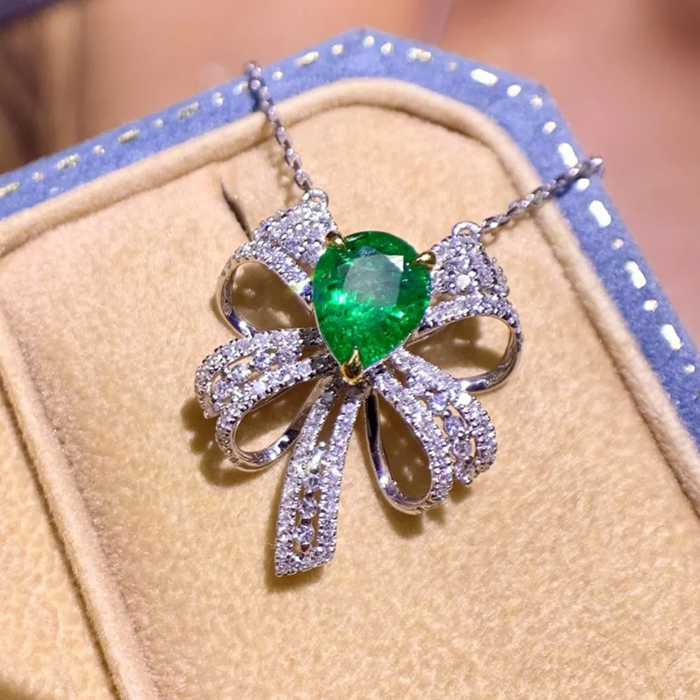 Trendy Bowknot Green Crystal Emerald Gemstones Diamonds Pendant Necklaces for Women 18k White Wold Filled Silver Jewelry Gifts
Trendy Bowknot Green Crystal Emerald Gemstones Diamonds Pendant Necklaces for Women 18k White Wold Filled Silver Jewelry Gifts