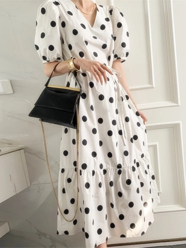 2022 Printed Dress Summer New Women's Wear Mid-length V-neck Puff Sleeve Dress Cotton Long Skirt Temperament Retro
2022 Printed Dress Summer New Women's Wear Mid-length V-neck Puff Sleeve Dress Cotton Long Skirt Temperament Retro