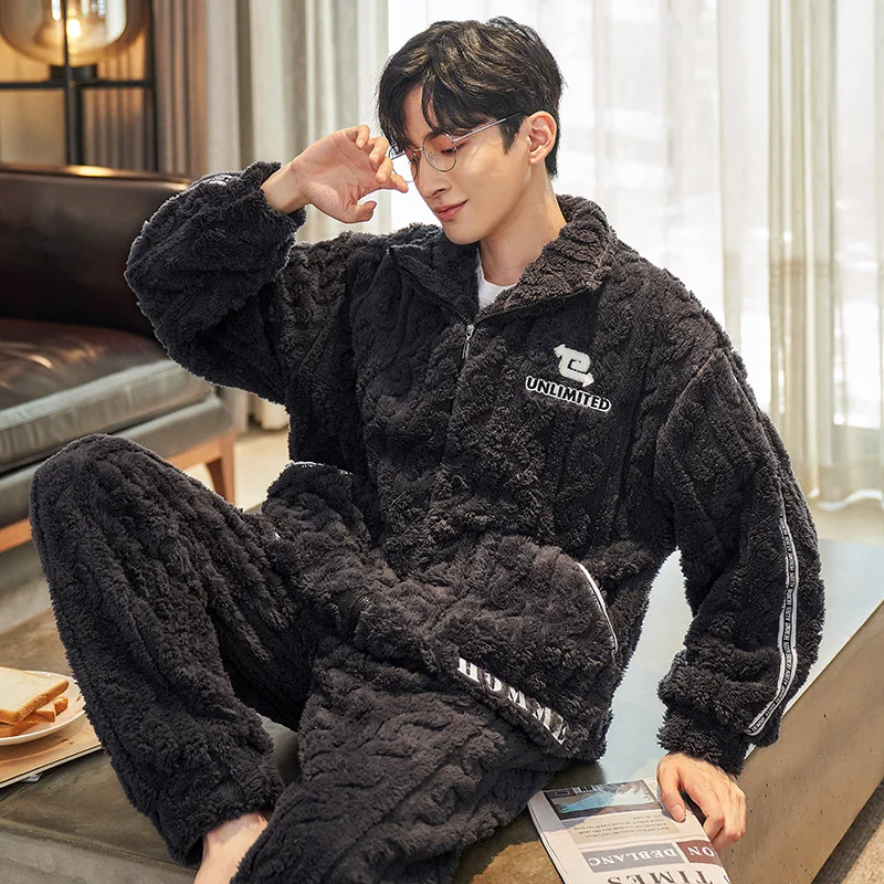 QUHENG Winter Men's Pajamas Sets Layers Warm Thick Coral Fleece Sleepwear Long Sleeve Turn-Down Collar Male Deity Pijamas Suits
QUHENG Winter Men's Pajamas Sets Layers Warm Thick Coral Fleece Sleepwear Long Sleeve Turn-Down Collar Male Deity Pijamas Suits