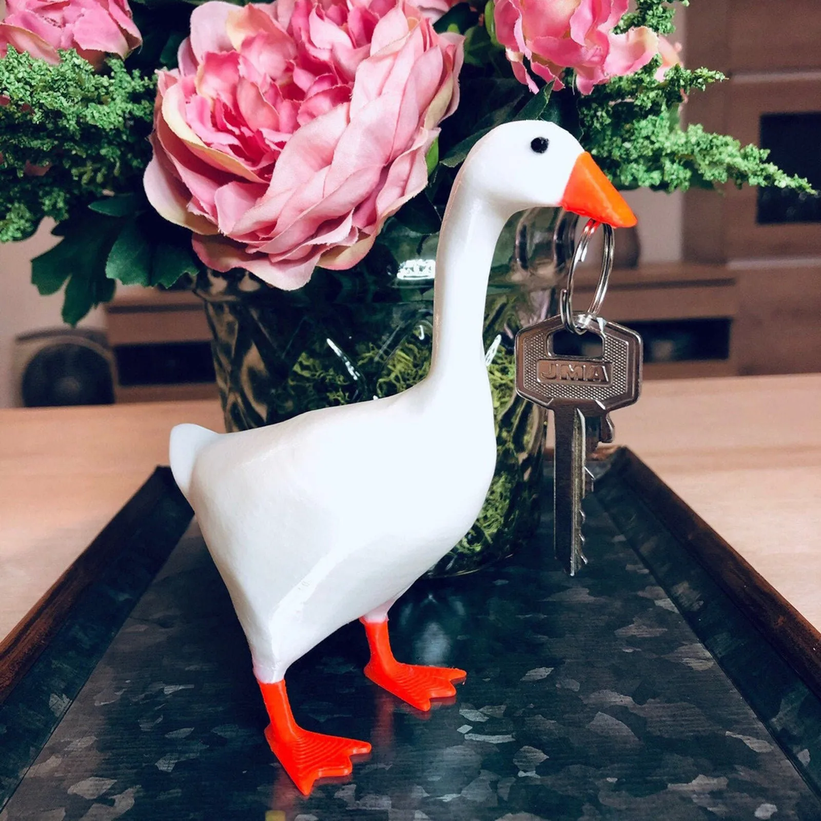 Magnetic Key Hooks Resin Goose/Duck Statues Storage Rack Home Decor Ornaments Standing Duck Storage Holder Creative Key Hook
Magnetic Key Hooks Resin Goose/Duck Statues Storage Rack Home Decor Ornaments Standing Duck Storage Holder Creative Key Hook