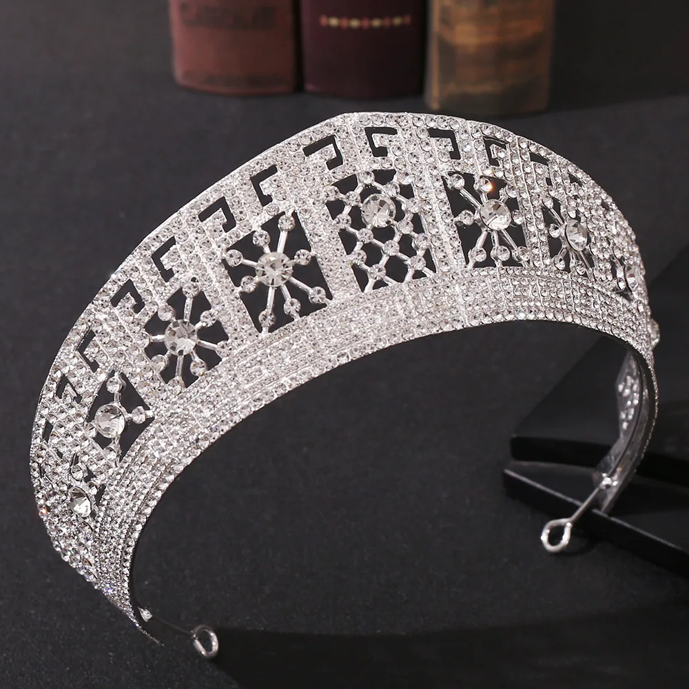 Silver Golden New Bridal Crown Baroque Zinc Alloy Wedding Hair Accessories With Diamond Tiara
Silver Golden New Bridal Crown Baroque Zinc Alloy Wedding Hair Accessories With Diamond Tiara