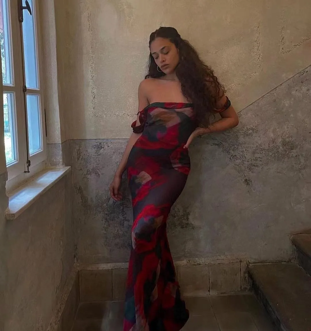 Women Floral Printed 100% Silk Strapless Holiday Floor-Length Suspenders Slip Long Dress
Women Floral Printed 100% Silk Strapless Holiday Floor-Length Suspenders Slip Long Dress