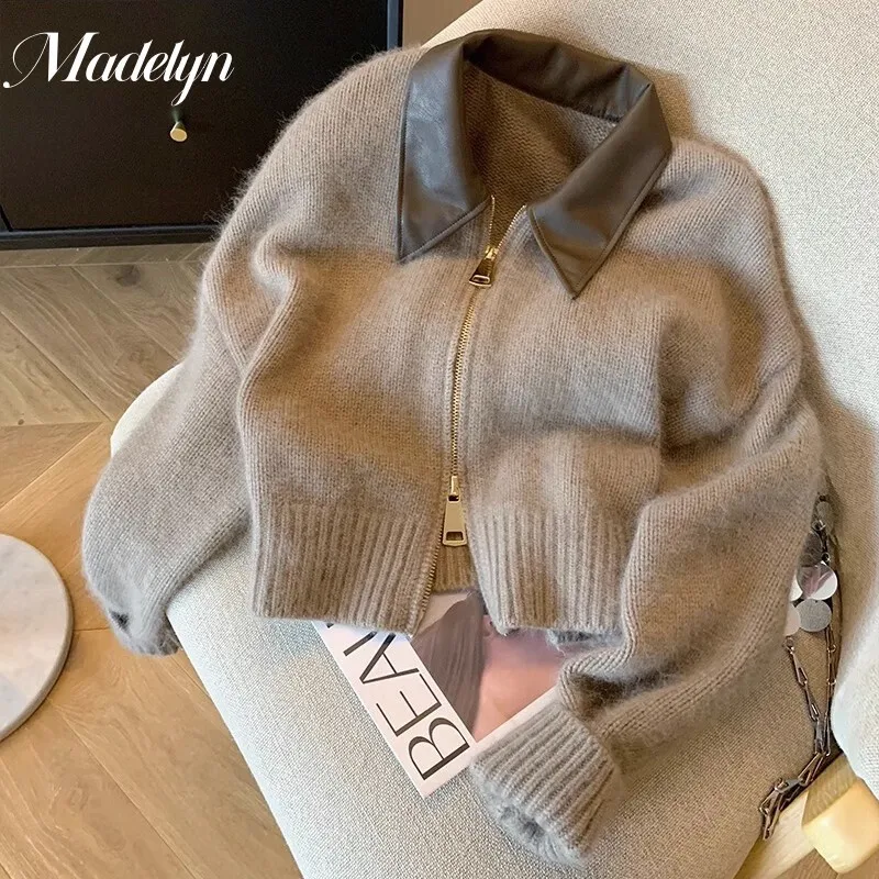 Vintage Patchwork Knitted Cardigan Women Leather Collar Double Zipper Sweater Coat Mujer Autumn Fashion Y2K Pullover Streetwear
Vintage Patchwork Knitted Cardigan Women Leather Collar Double Zipper Sweater Coat Mujer Autumn Fashion Y2K Pullover Streetwear
