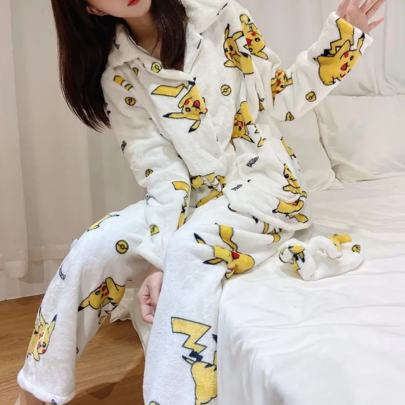 Kawaii Sanrio Pikachu плюшевая Пижама зимняя с длинным рукавом Корейская версия мультфильм Модная Домашняя одежда Хэллоуин подарки для детей
Kawaii Sanrio Pikachu плюшевая Пижама зимняя с длинным рукавом Корейская версия мультфильм Модная Домашняя одежда Хэллоуин подарки для детей