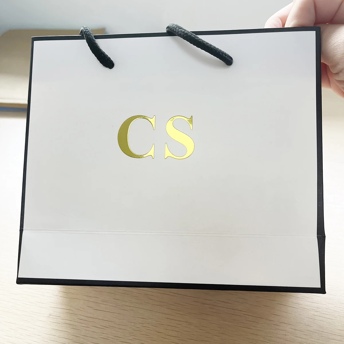 100Pcs Custom Your Gold or Silver Logo Luxury Gift Bag Paper Birthday Jewelry White Packing For Small Business
100Pcs Custom Your Gold or Silver Logo Luxury Gift Bag Paper Birthday Jewelry White Packing For Small Business