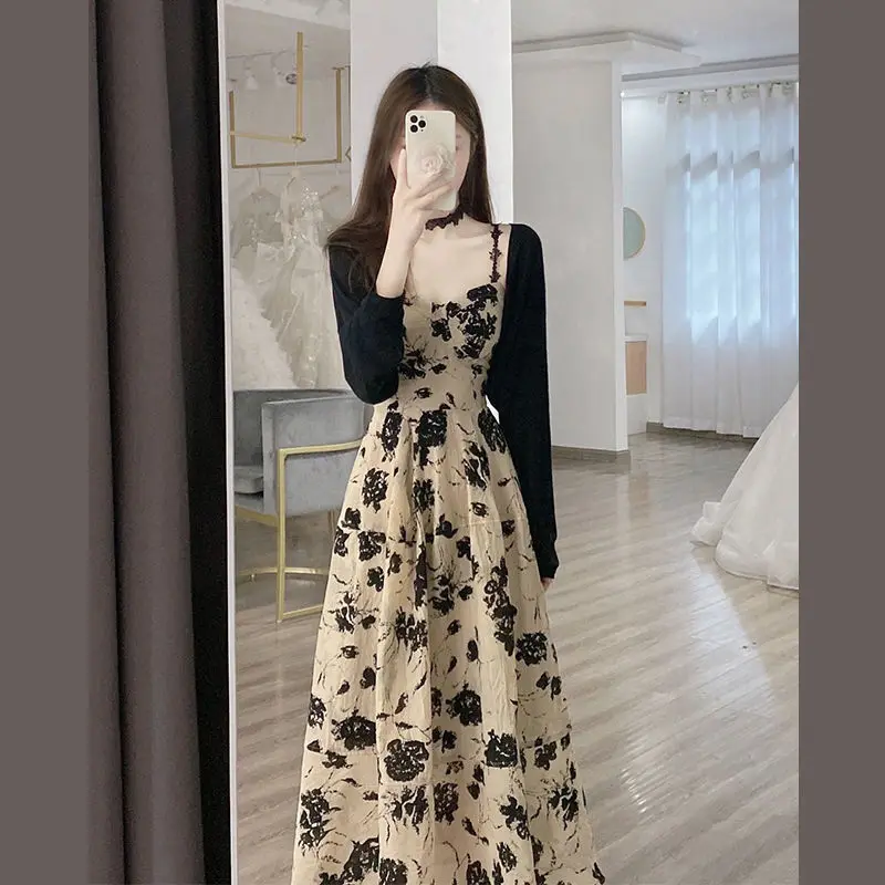 2023 Summer New Matching Set Women's Fashion Cardigan Shirt Top+ Floral Suspended Dress Two Piece Korean Elegant Midi Skirt Suit
2023 Summer New Matching Set Women's Fashion Cardigan Shirt Top+ Floral Suspended Dress Two Piece Korean Elegant Midi Skirt Suit