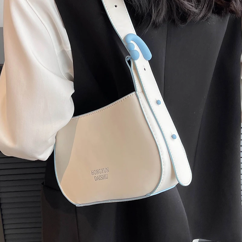 Женские классические сумки через плечо в простом стиле, роскошные дизайнерские высококачественные кожаные женские сумки на плечо, новинка 2023, летние повседневные сумки
Женские классические сумки через плечо в простом стиле, роскошные дизайнерские высококачественные кожаные женские сумки на плечо, новинка 2023, летние повседневные сумки