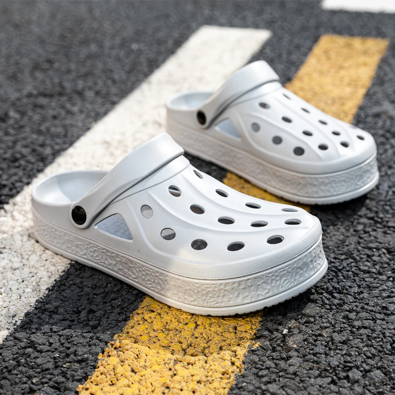 New Fashion Sandals Men Clogs Slippers Soft Bottom Beach Sandals Men Clog Sandals Comfortable Breathable Ankle-Wrap EVA
New Fashion Sandals Men Clogs Slippers Soft Bottom Beach Sandals Men Clog Sandals Comfortable Breathable Ankle-Wrap EVA