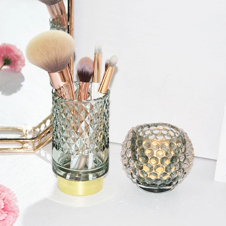 Luxury Crystal Glass Storage Tube Spherical Flower Vase Household Candle Holder Glass Cosmetic Jewelry Storage Cotton Swab Box 
Luxury Crystal Glass Storage Tube Spherical Flower Vase Household Candle Holder Glass Cosmetic Jewelry Storage Cotton Swab Box