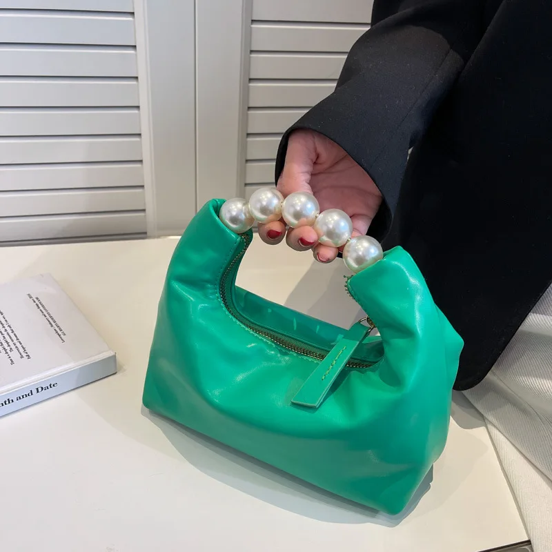 Fashion Pearl Portable Women's Pu Small Square Bag Casual Candy Girls Elegant Handbag 2023 New Versatile Handbag
Fashion Pearl Portable Women's Pu Small Square Bag Casual Candy Girls Elegant Handbag 2023 New Versatile Handbag