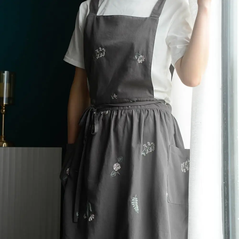 Durable Cooking Bib Breathable Lightweight Bib Apron Exquisite Embroidered Cooking Apron 
Durable Cooking Bib Breathable Lightweight Bib Apron Exquisite Embroidered Cooking Apron