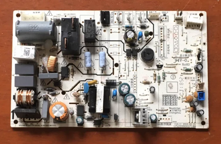 1pc used Midea air conditioning board 17122000027188 KFR-50G/BP2DN1Y-PC400
1pc used Midea air conditioning board 17122000027188 KFR-50G/BP2DN1Y-PC400