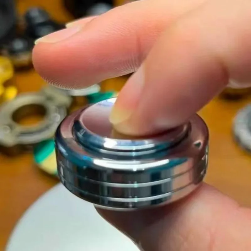 Stainless steel metal hand twist gyro toy gyro multi-functional and durable gyro EDC decompression toy fingertip gyro wholesale
Stainless steel metal hand twist gyro toy gyro multi-functional and durable gyro EDC decompression toy fingertip gyro wholesale