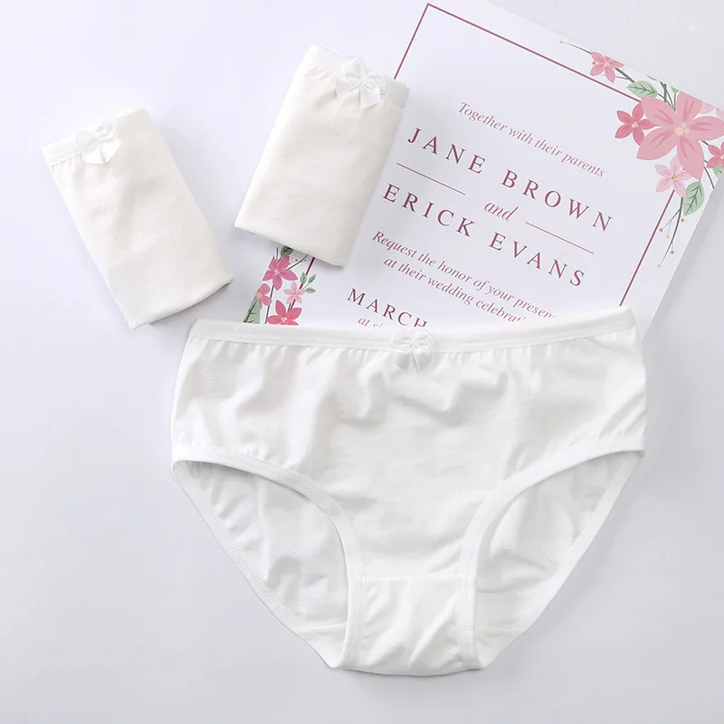 

3PCS/Lot Baby Girl Performs Pure White Panties Cotton Very Soft Class A Woman Briefs and Boxers Aged 3 to 9 Years Wholesale