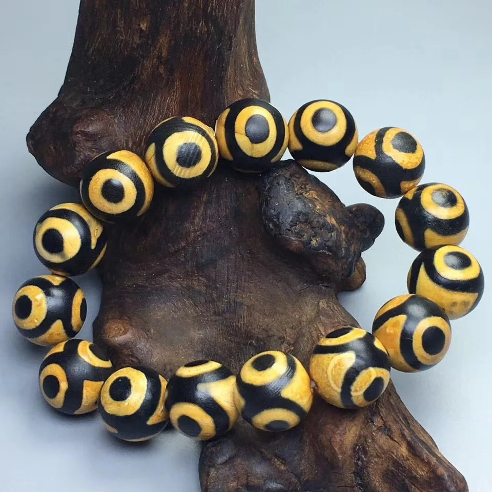 Natural Silk Flower Agate with ThreeEyes and Dragon PatternGod Bead Bracelet for Men and Women Ethnic Versatile Bracelet Jewelry
Natural Silk Flower Agate with ThreeEyes and Dragon PatternGod Bead Bracelet for Men and Women Ethnic Versatile Bracelet Jewelry
