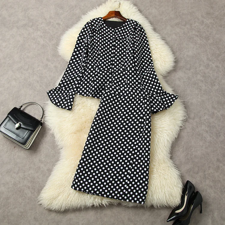 New European and American Women's Wear for Winter 2022 The Horn Long-sleeved Polka Dot Peplum Shirt Skirts Fashion Suits
New European and American Women's Wear for Winter 2022 The Horn Long-sleeved Polka Dot Peplum Shirt Skirts Fashion Suits
