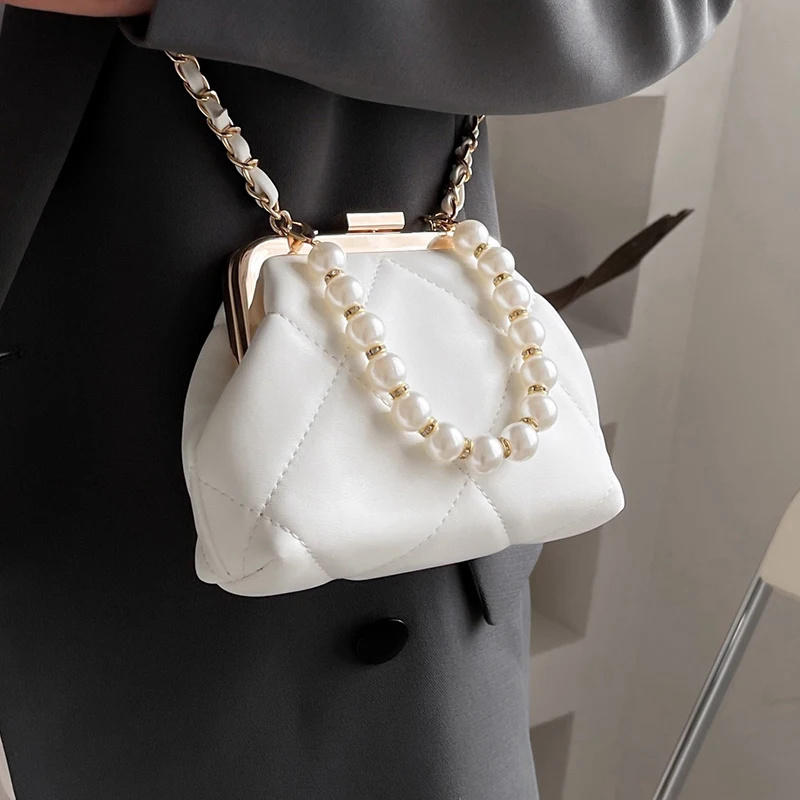 Luxury Women's Chain Evening Bag 2022 New Soft Pu Leather Beading Shoulder Bags Fashion Female Banquet Party Clutch Handbags
Luxury Women's Chain Evening Bag 2022 New Soft Pu Leather Beading Shoulder Bags Fashion Female Banquet Party Clutch Handbags