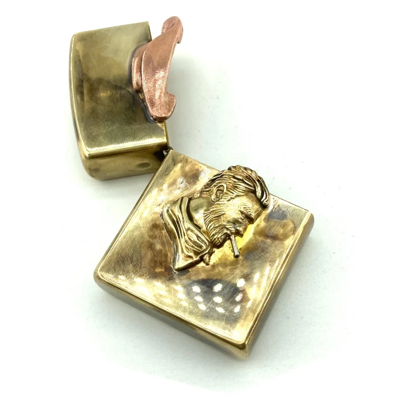 Brass Cow Man Gift Western Lighter Storage Case EDC Classic Universal Portable Box Container Organizer Holder Fit for Zippo
Brass Cow Man Gift Western Lighter Storage Case EDC Classic Universal Portable Box Container Organizer Holder Fit for Zippo