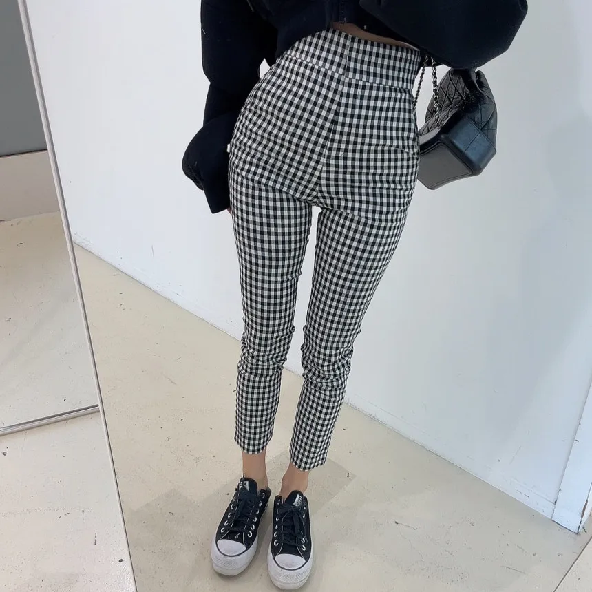 Korean Dongdamen 2022 Spring Style High Waist Long Legs Black and White Checkered Classic Slim Fit Pants Casual Pants
Korean Dongdamen 2022 Spring Style High Waist Long Legs Black and White Checkered Classic Slim Fit Pants Casual Pants