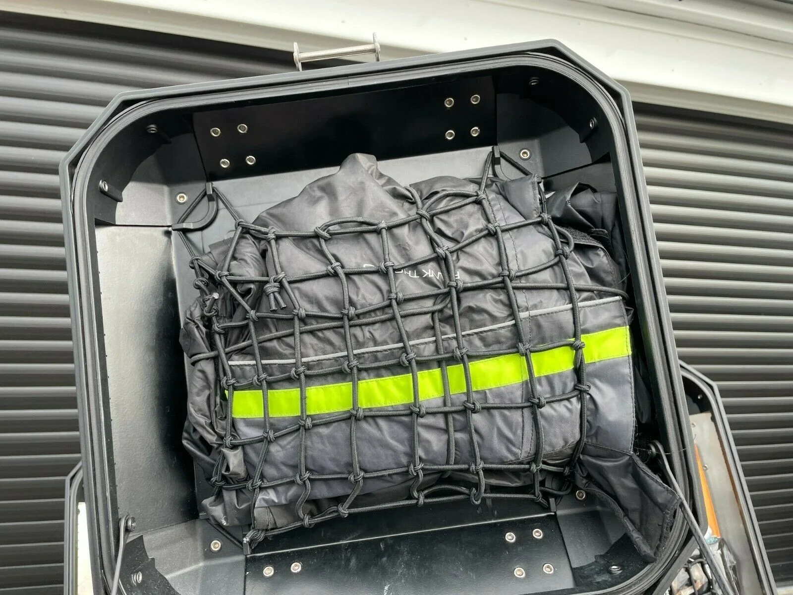 Universal Bungee Cargo Net Motorbike Helmet Mesh Storage Motorcycle Helmet Bungee Luggage Hold Down Storage Cargo Organiser Nets
Universal Bungee Cargo Net Motorbike Helmet Mesh Storage Motorcycle Helmet Bungee Luggage Hold Down Storage Cargo Organiser Nets
